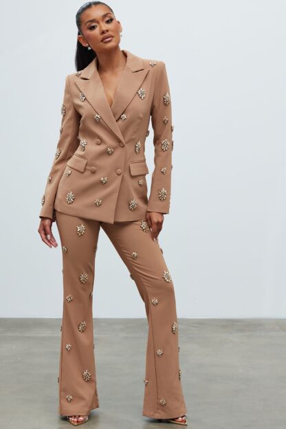Chaqueta Elegante con Detalles Brillantes y Cuello Solapa - Image 14