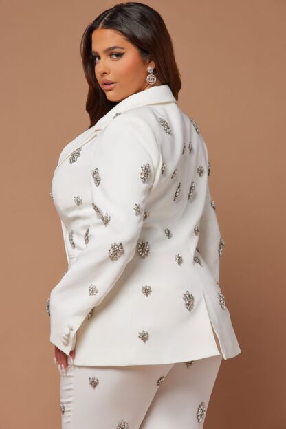 Chaqueta Elegante con Detalles Brillantes y Cuello Solapa - Image 28